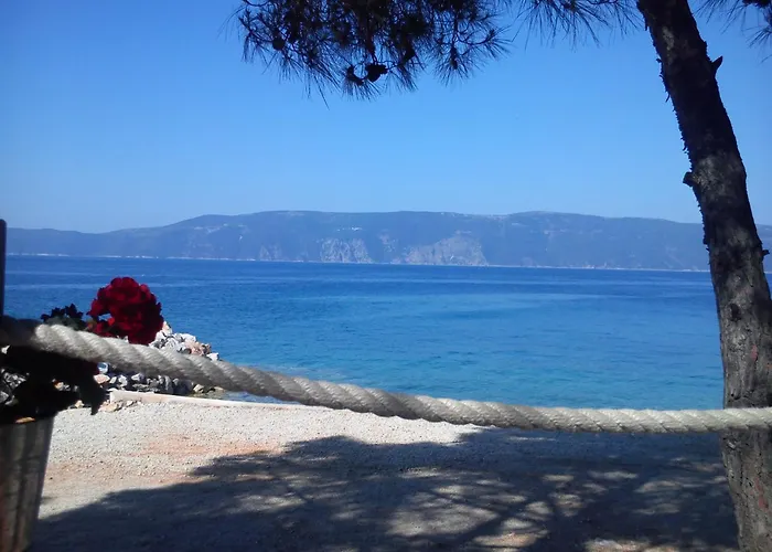 Σπίτι διακοπών House Summer Breeze Pinezići