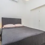 بيت للعطل House Summer Breeze Pinezići
